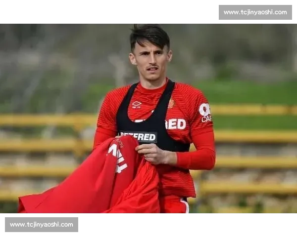 官宣！多伦多提前两年解约 34 岁意大利锋霸：薪资空间腾挪背后的重建信号