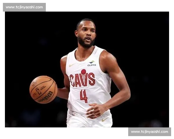 夏联 MVP 驰援勇士!莫布里内线试金石或改写轮换格局 夏联 MVP 驰援勇士!莫布里内线试金石或改写轮换格局